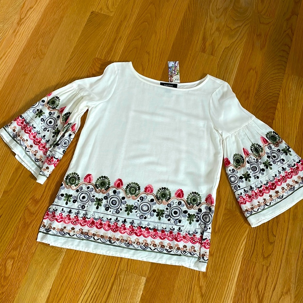 Karen Kane Desert Gypsy Embroidery Top with Bell Sleeves Size XS NWT